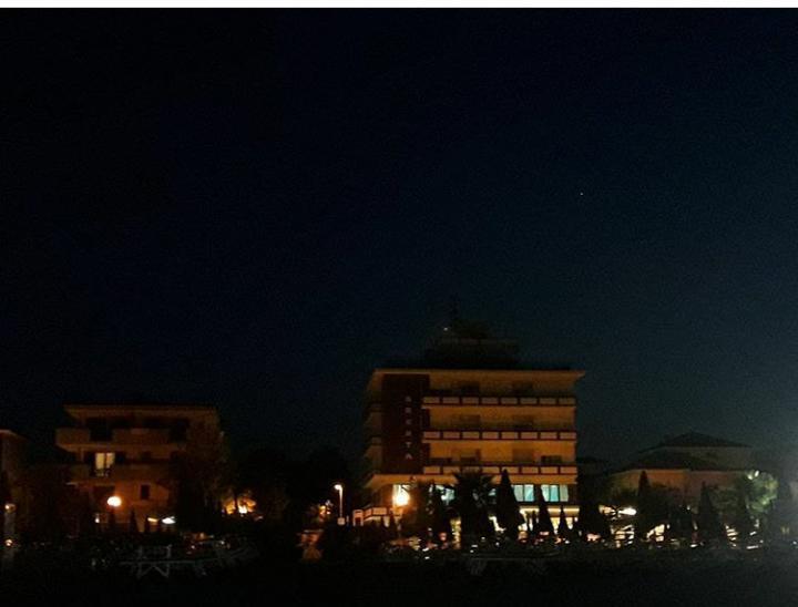 Hotel Brenta Визербелла Экстерьер фото